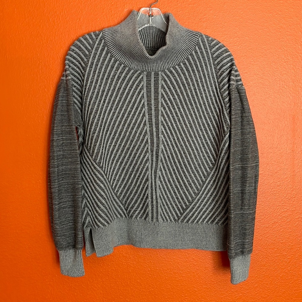 100% organic cotton Prana sweater